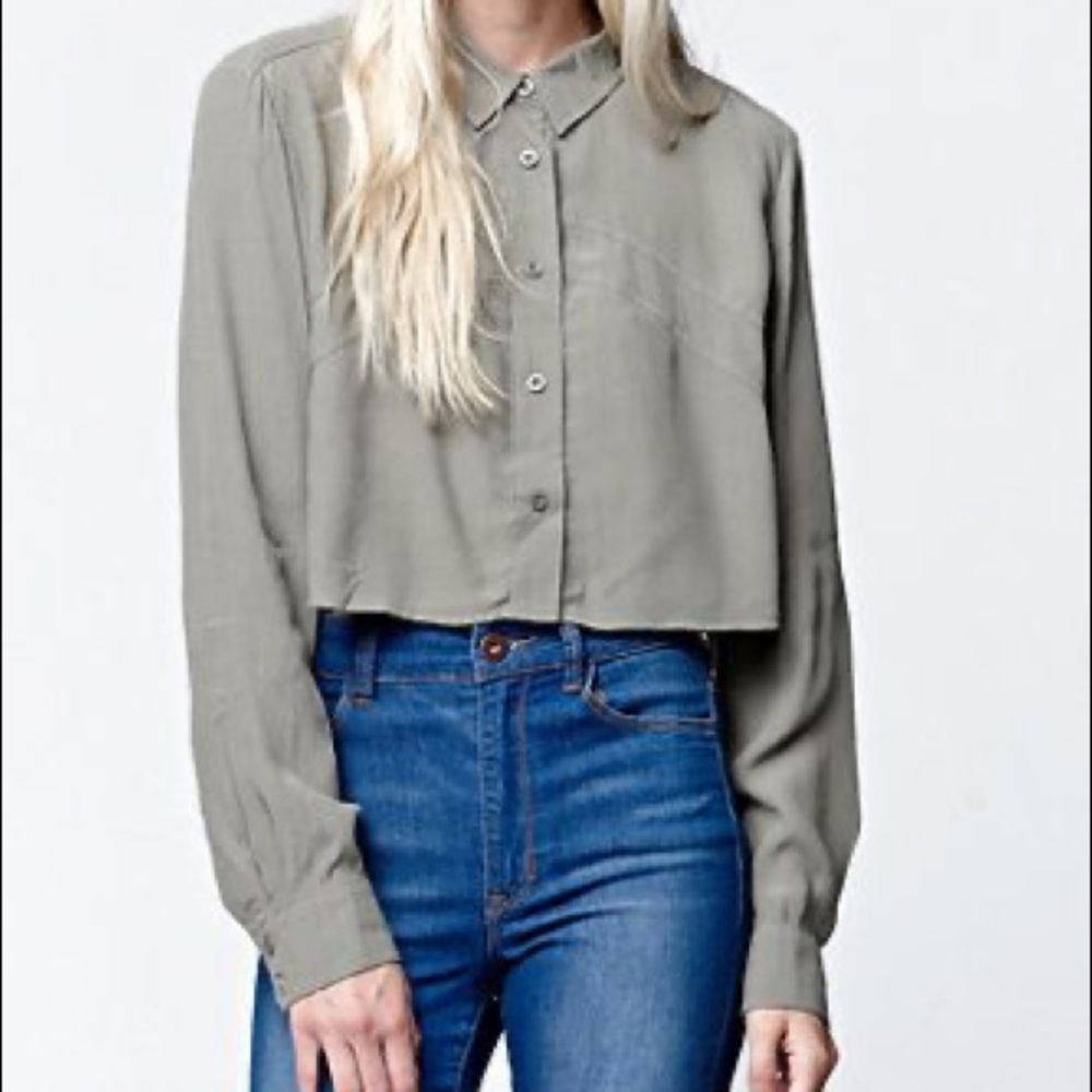 LA Hearts Cropped Button Down